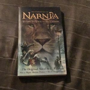 Narnla the lion,the witch and the wardrobe   Novel